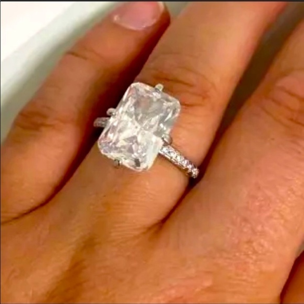 New 6ct Emerald cut CZ Engagement Ring size 6